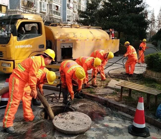 梅里斯达斡尔族市政管道清淤