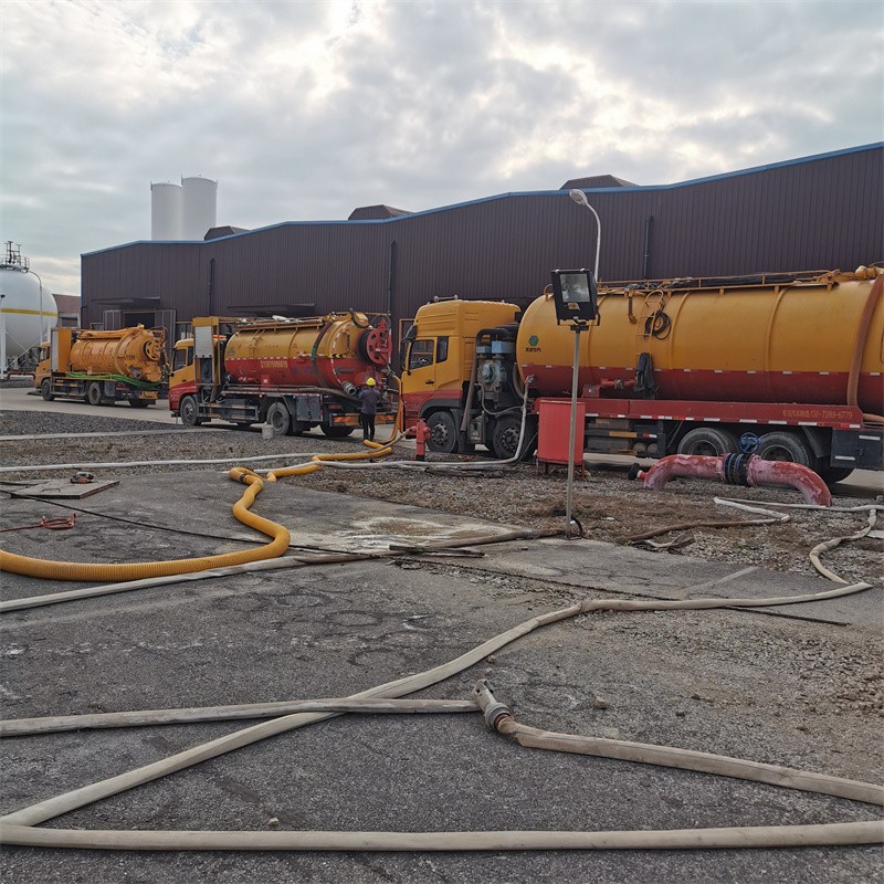 梅里斯达斡尔族污水池清理