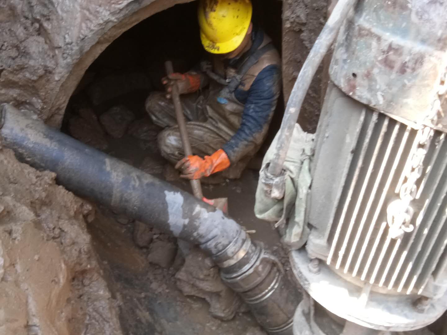 梅里斯达斡尔族管道清淤