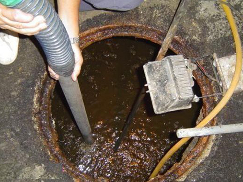 梅里斯达斡尔族隔油池清理