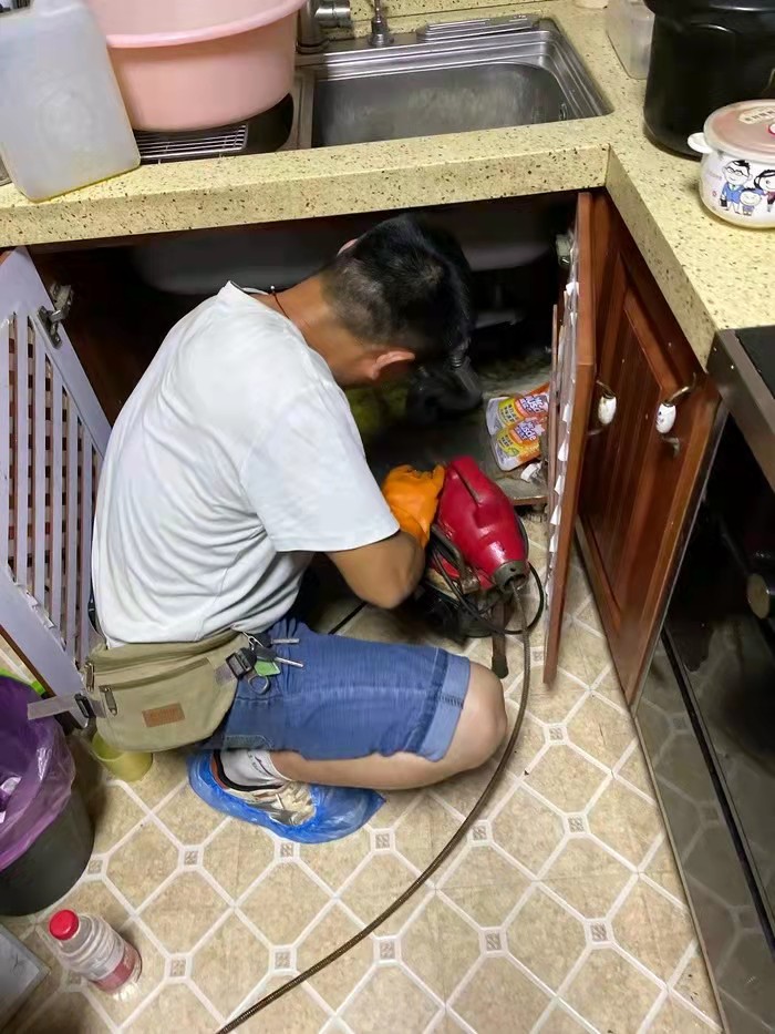 梅里斯达斡尔族通下水道